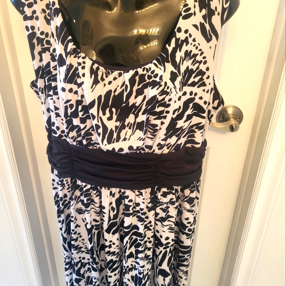 Dress for any questions - Picture 1 of 2